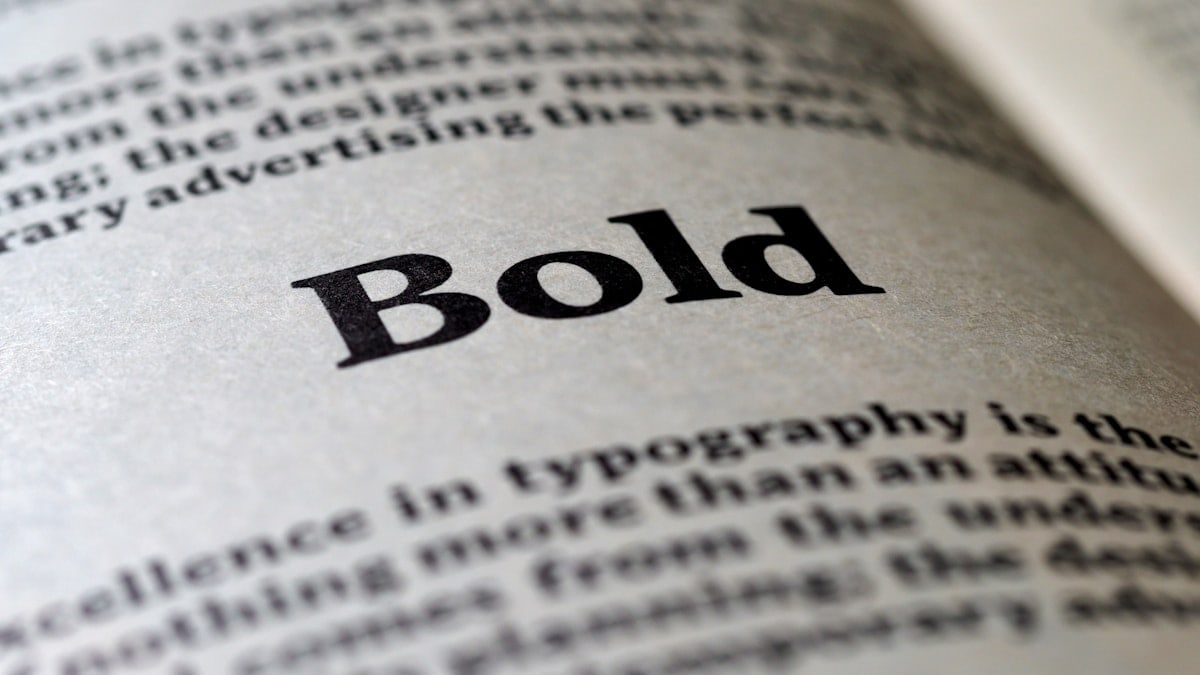 close up, bokeh, macro, blur, blurred background, close focus, lettering, type, print, litho printing, typography, fonts, u&lc, upper and lower case, ink, print,